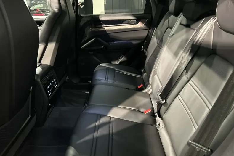 Porsche Cayenne din 2024 cu 15.200 km - oferta POR178775 - foto 20