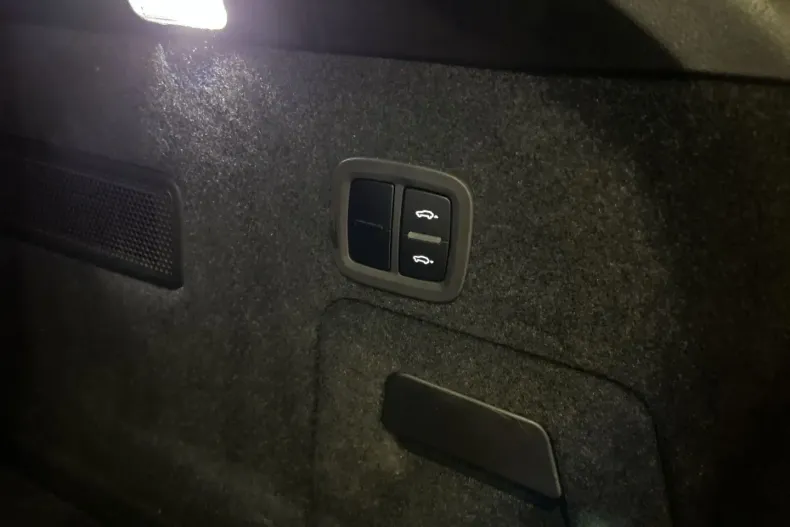 Porsche Cayenne din 2024 cu 15.200 km - oferta POR178775 - foto 28