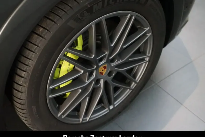 Porsche Cayenne din 2024 cu 38.900 km - oferta POR178776 - foto 34