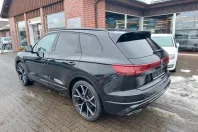 Volkswagen Touareg din 2025 cu 8.050 km - oferta VOL178790 - foto 3