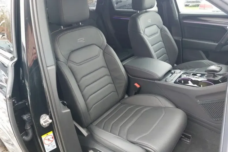 Volkswagen Touareg din 2025 cu 8.050 km - oferta VOL178790 - foto 12