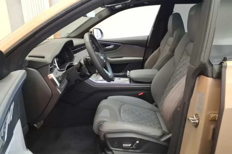 Audi Q8 din 2024 cu 16.106 km - oferta AUD178792 - foto 5