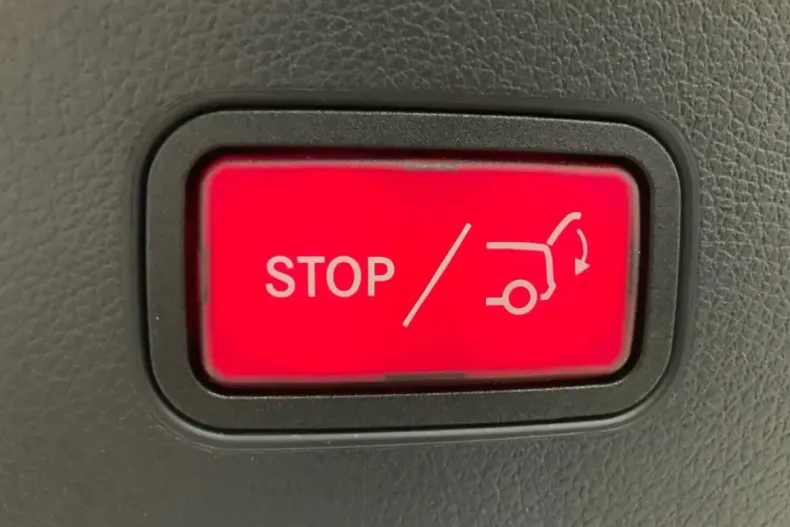 Mercedes-Benz GLC 200 (Clasa GLC) din 2025 cu 11.914 km - oferta MER178818 - foto 16