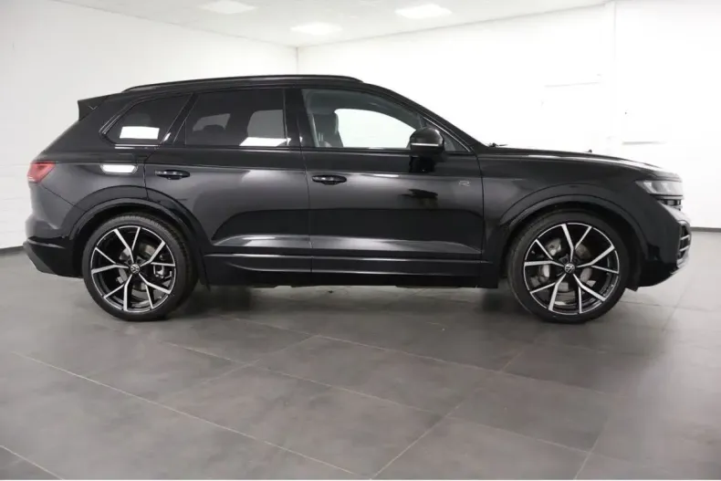 Volkswagen Touareg din 2025 cu 28.881 km - oferta VOL178820 - foto 4