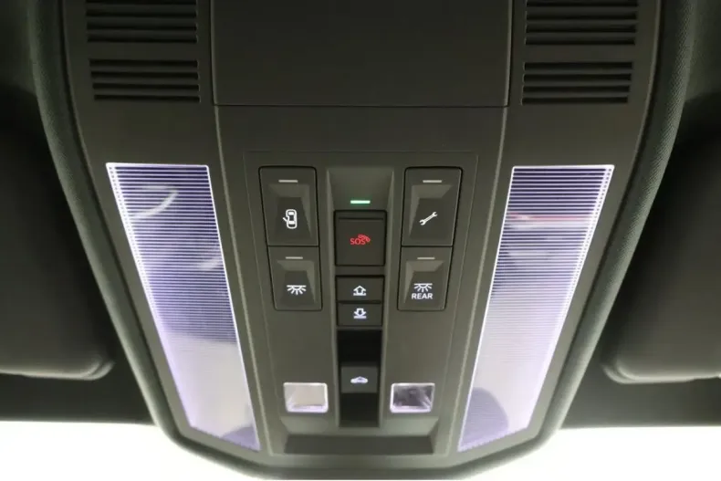 Volkswagen Touareg din 2025 cu 28.881 km - oferta VOL178820 - foto 12