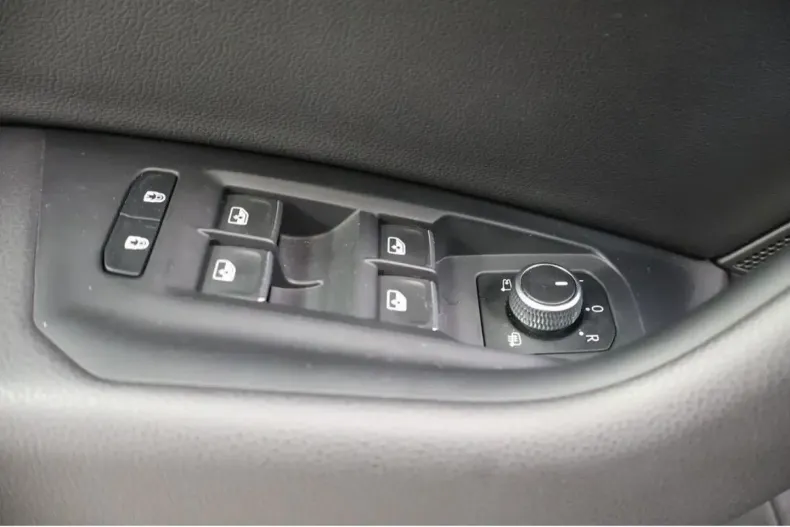 Volkswagen Touareg din 2025 cu 28.881 km - oferta VOL178820 - foto 20