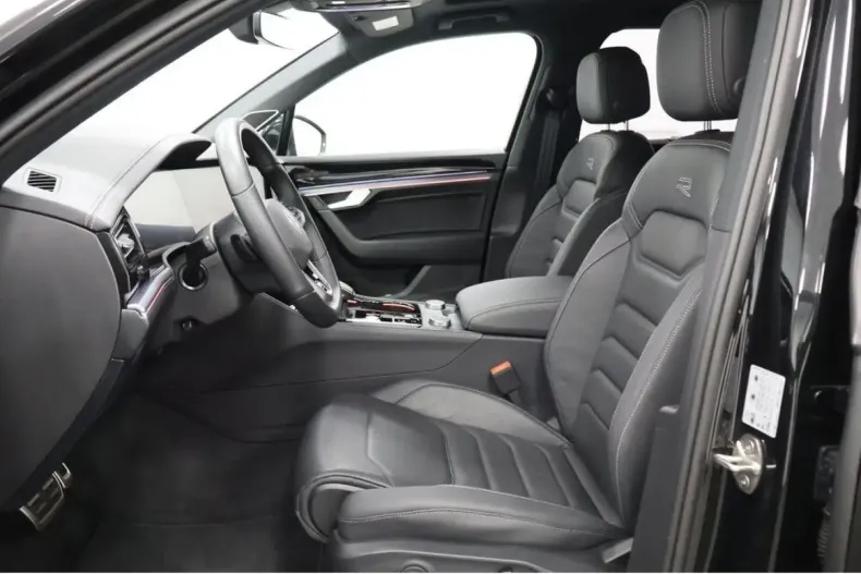 Volkswagen Touareg din 2025 cu 28.881 km - oferta VOL178820 - foto 30