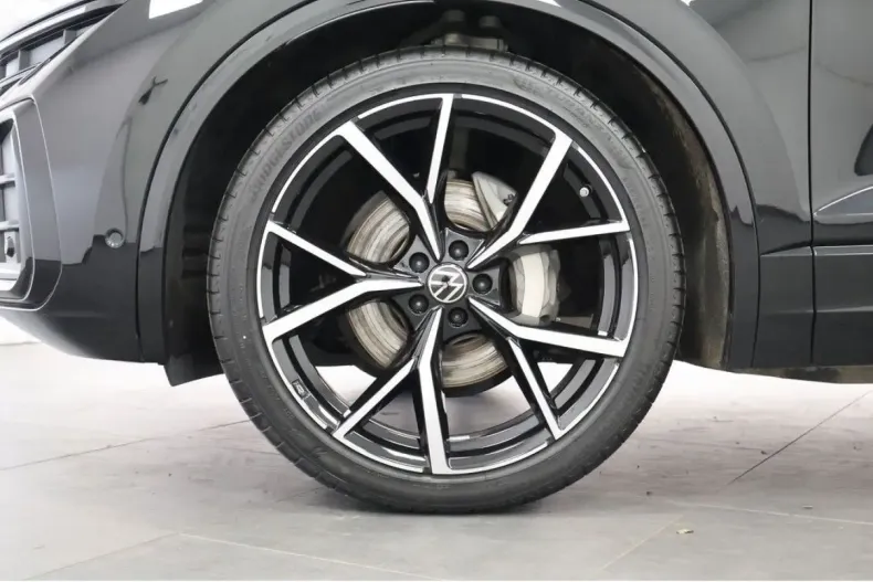 Volkswagen Touareg din 2025 cu 28.881 km - oferta VOL178820 - foto 34