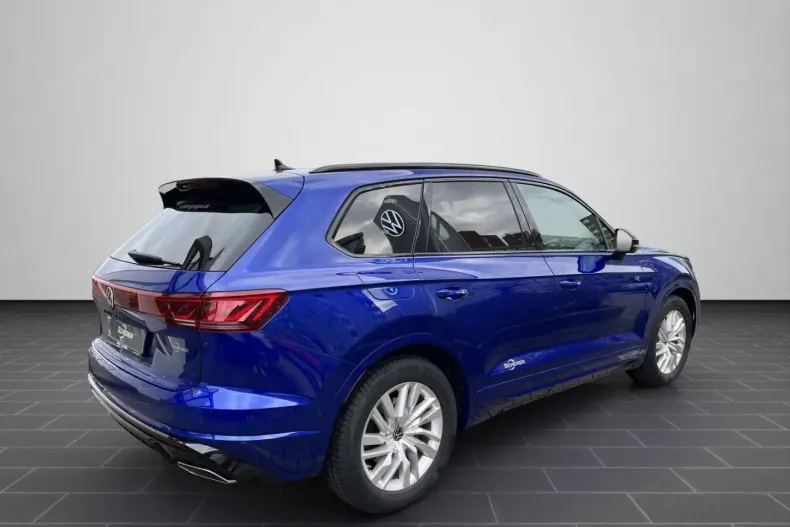 Volkswagen Touareg din 2025 cu 29.500 km - oferta VOL178822 - foto 2