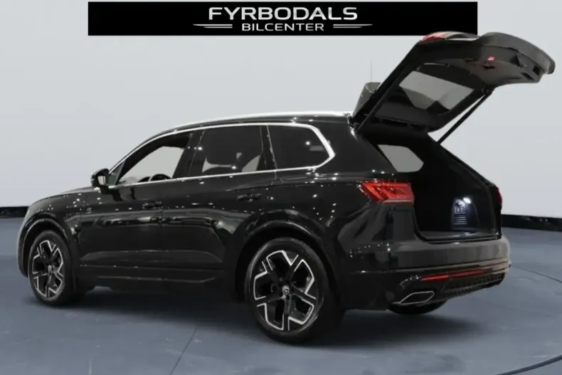 Volkswagen Touareg din 2024 cu 29.900 km - oferta VOL178825 - foto 10