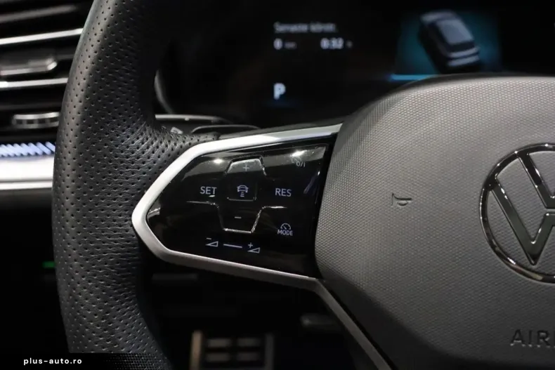 Volkswagen Touareg din 2024 cu 29.900 km - oferta VOL178825 - foto 17