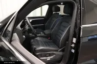 Volkswagen Touareg din 2024 cu 29.900 km - oferta VOL178825 - foto 33