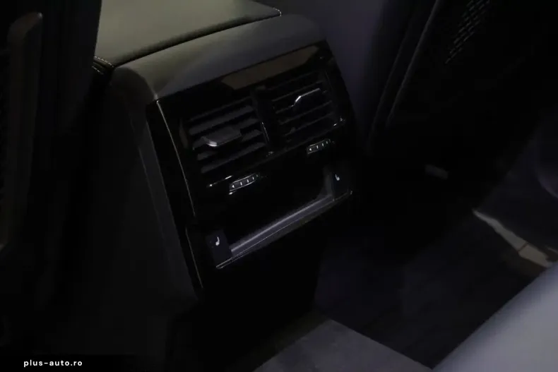 Volkswagen Touareg din 2024 cu 29.900 km - oferta VOL178825 - foto 36