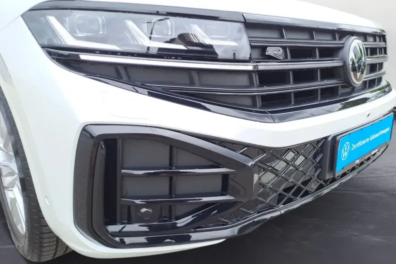 Volkswagen Touareg din 2024 cu 14.448 km - oferta VOL178827 - foto 13