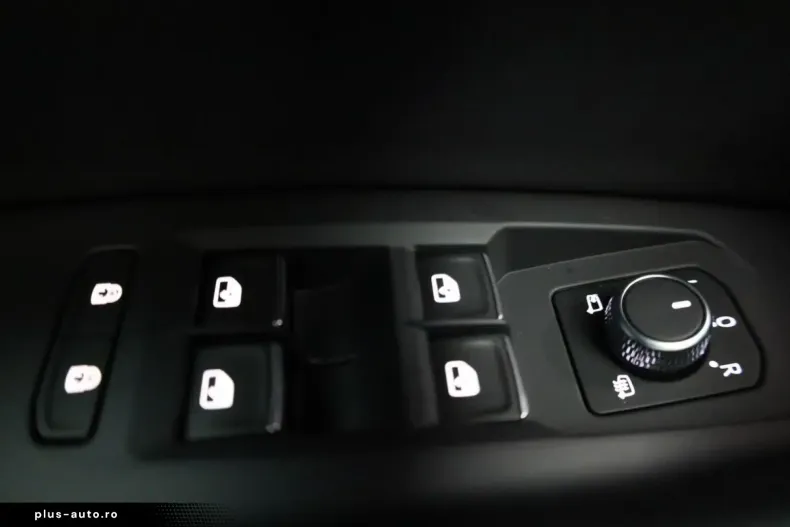 Volkswagen Touareg din 2024 cu 17.000 km - oferta VOL178831 - foto 10