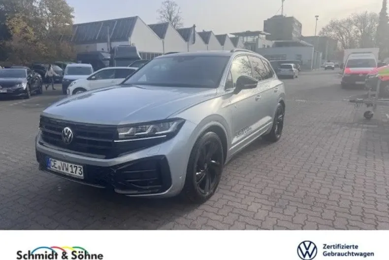 Volkswagen Touareg din 2024 cu 25.991 km - oferta VOL178832 - foto 1