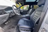 Volkswagen Touareg din 2024 cu 25.991 km - oferta VOL178832 - foto 13