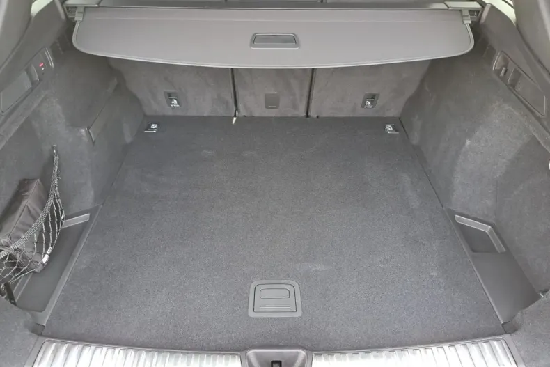 Audi Q5 din 2025 cu 19.990 km - oferta AUD178838 - foto 10