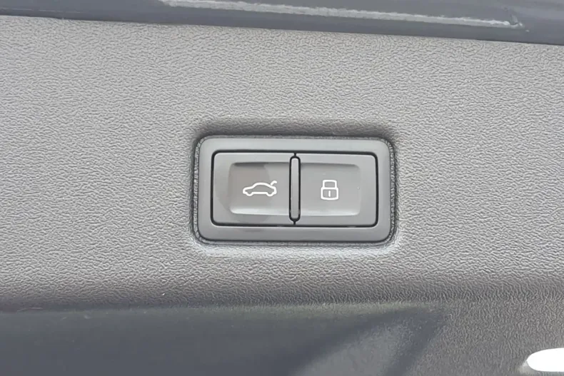 Audi Q5 din 2025 cu 19.990 km - oferta AUD178838 - foto 23