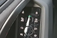 Audi Q5 din 2025 cu 19.990 km - oferta AUD178838 - foto 28