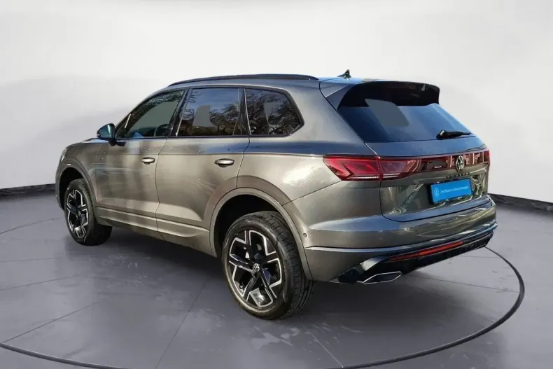 Volkswagen Touareg din 2025 cu 15.335 km - oferta VOL178839 - foto 4