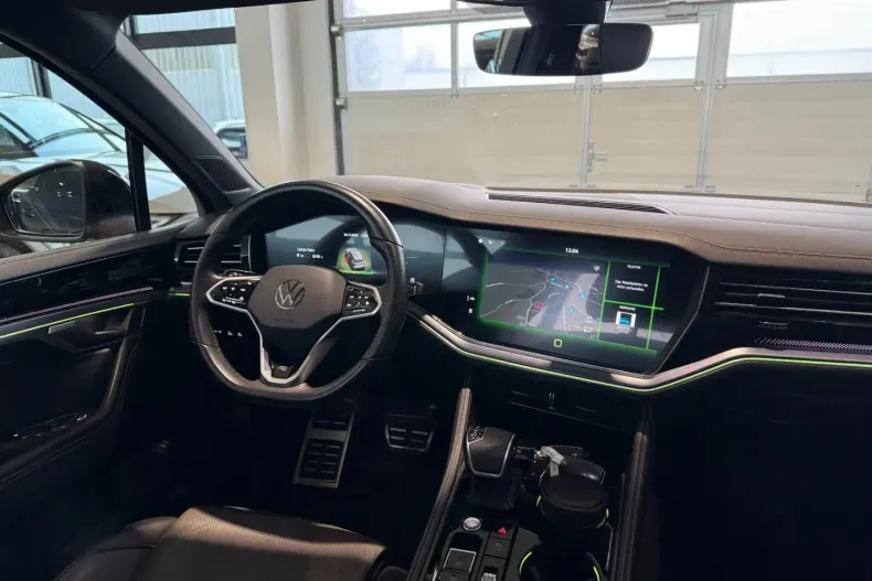Volkswagen Touareg din 2023 cu 21.265 km - oferta VOL178849 - foto 10