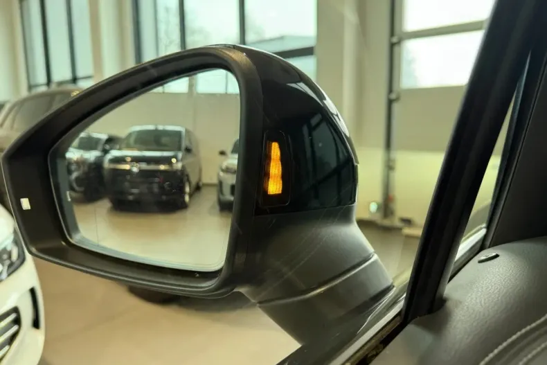 Volkswagen Touareg din 2023 cu 21.265 km - oferta VOL178849 - foto 15