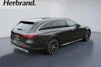 Mercedes-Benz E 300 (Clasa E) din 2025 cu 9.822 km - oferta MER178856 - foto 3