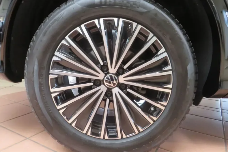 Volkswagen Tiguan din 2024 cu 28.900 km - oferta VOL178863 - foto 5