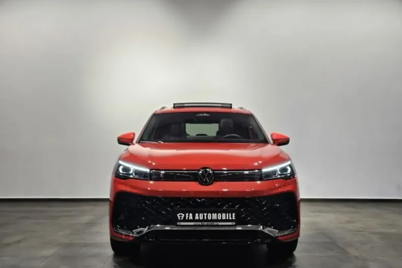 Volkswagen Tiguan din 2024 cu 15.300 km - oferta VOL178868 - foto 3