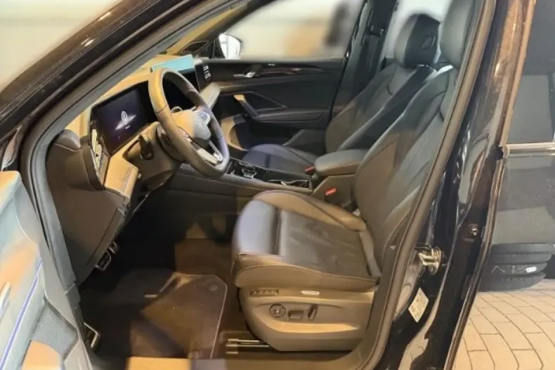 Volkswagen Tiguan din 2025 cu 17.990 km - oferta VOL178890 - foto 7