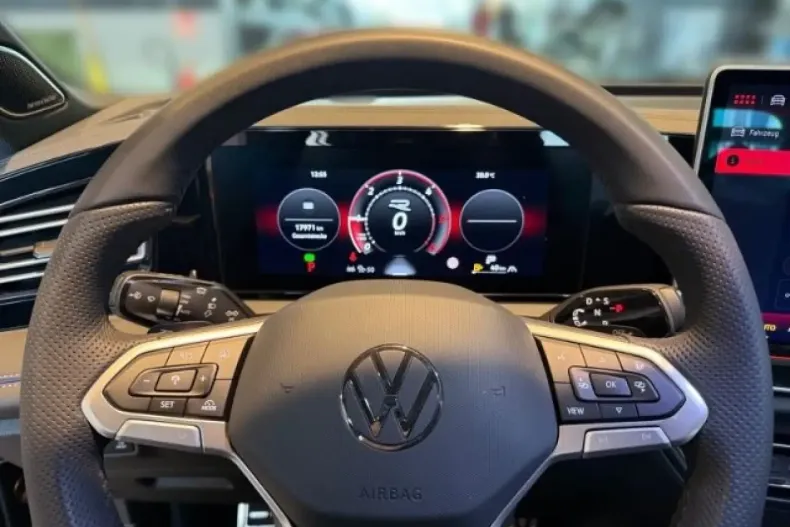 Volkswagen Tiguan din 2025 cu 17.990 km - oferta VOL178890 - foto 8