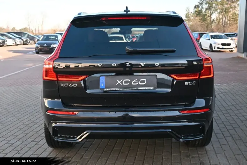 Volvo XC60 din 2023 cu 29.800 km - oferta VOL178891 - foto 4