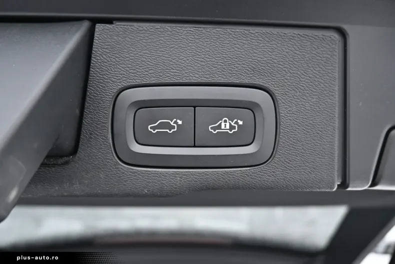 Volvo XC60 din 2023 cu 29.800 km - oferta VOL178891 - foto 19