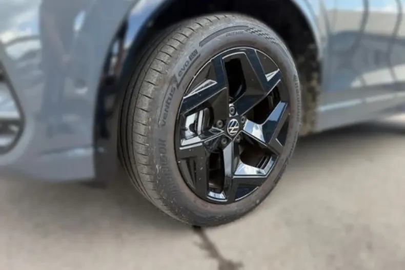 Volkswagen Tiguan din 2024 cu 19.900 km - oferta VOL178893 - foto 6