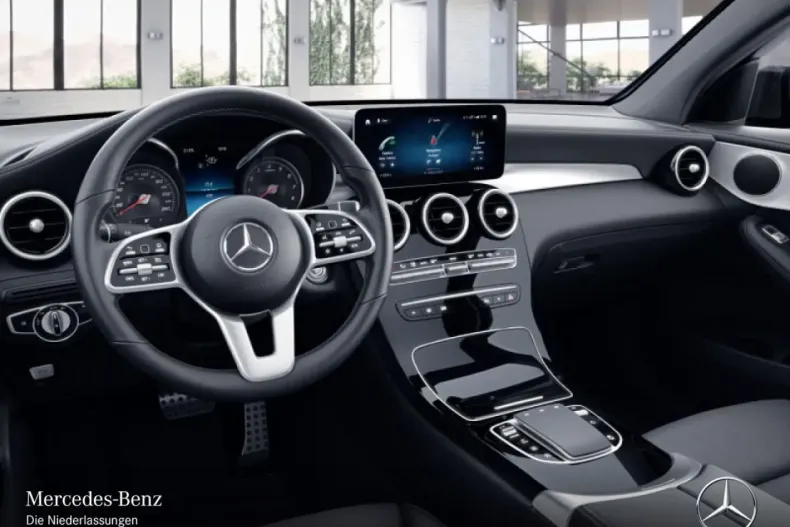 Mercedes-Benz GLC 300 din 2022 cu 31.850 km - oferta MER178900 - foto 8