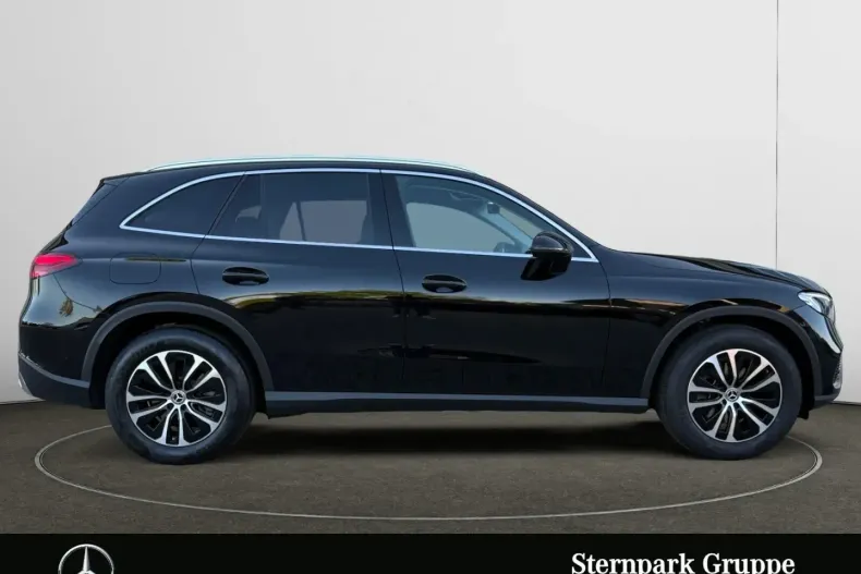 Mercedes-Benz GLC 200 din 2024 cu 2.420 km - oferta MER178903 - foto 6