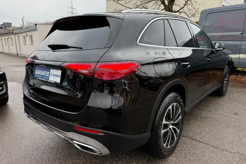 Mercedes-Benz GLC 220 din 2024 cu 37.060 km - oferta MER178907 - foto 3