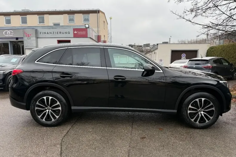 Mercedes-Benz GLC 220 din 2024 cu 37.060 km - oferta MER178907 - foto 6
