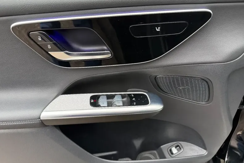 Mercedes-Benz GLC 220 din 2024 cu 37.060 km - oferta MER178907 - foto 16