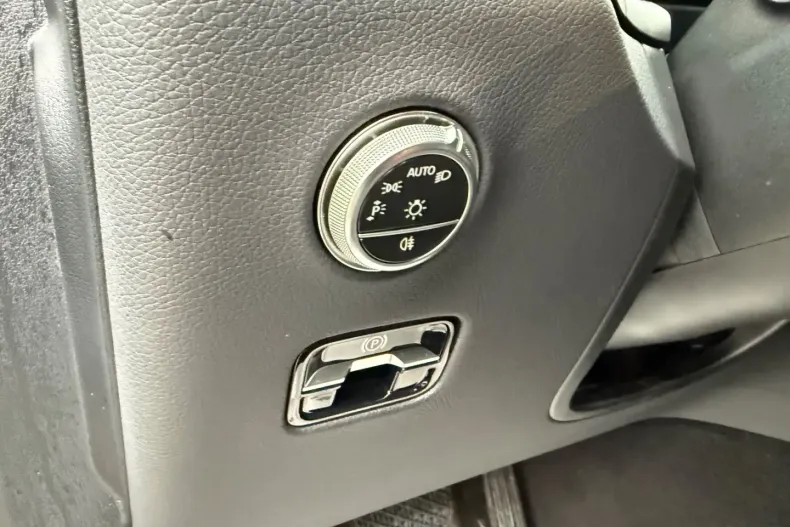 Mercedes-Benz GLC 220 din 2024 cu 37.060 km - oferta MER178907 - foto 17