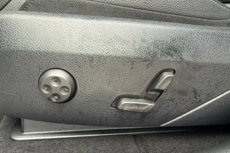 Mercedes-Benz GLC 220 din 2024 cu 37.060 km - oferta MER178907 - foto 18