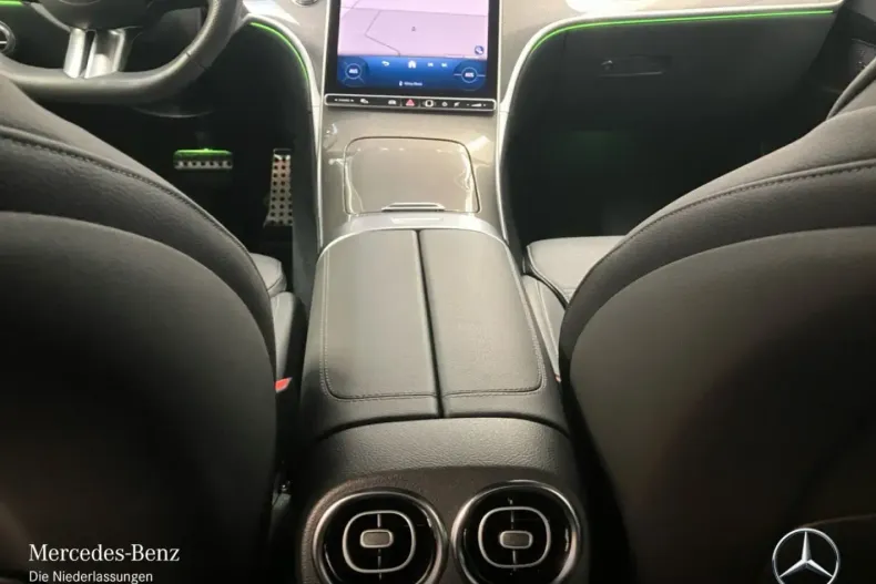 Mercedes-Benz C 300 din 2024 cu 8.476 km - oferta MER178908 - foto 15