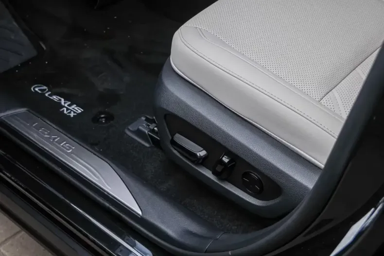 Lexus NX 350h din 2025 cu 5.000 km - oferta LEX178909 - foto 8