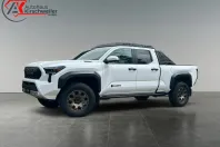 Toyota Tacoma din 2025 cu 5.800 km - oferta TOY178910 - foto 1
