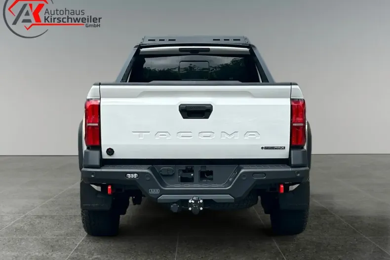 Toyota Tacoma din 2025 cu 5.800 km - oferta TOY178910 - foto 4