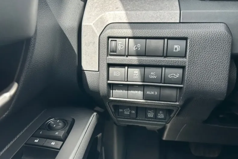 Toyota Tacoma din 2025 cu 5.800 km - oferta TOY178910 - foto 17