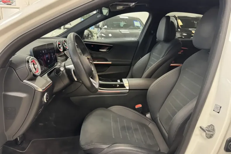 Mercedes-Benz C 300 (Clasa C) din 2023 cu 13.265 km - oferta MER178911 - foto 12