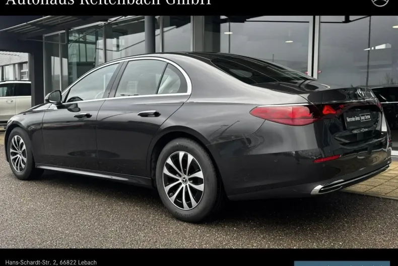 Mercedes-Benz E 220 (Clasa E) din 2024 cu 8.106 km - oferta MER178912 - foto 2