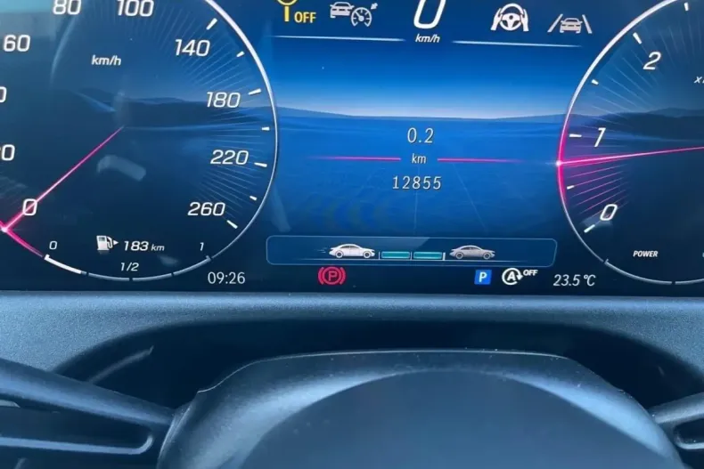 Mercedes-Benz E 220 din 2024 cu 12.900 km - oferta MER178913 - foto 22